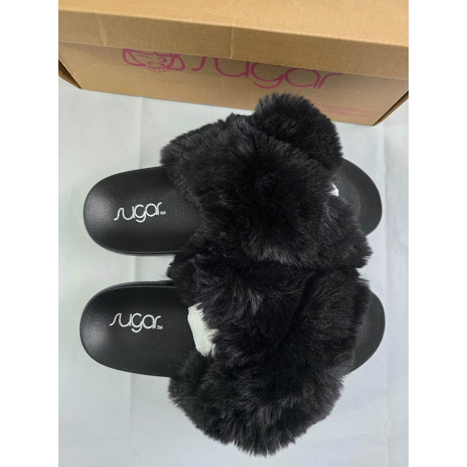 Sugar Beach Day Black Faux Fur Criss Cross Slide Sandals SGR-BEACH DAY 8M NWT