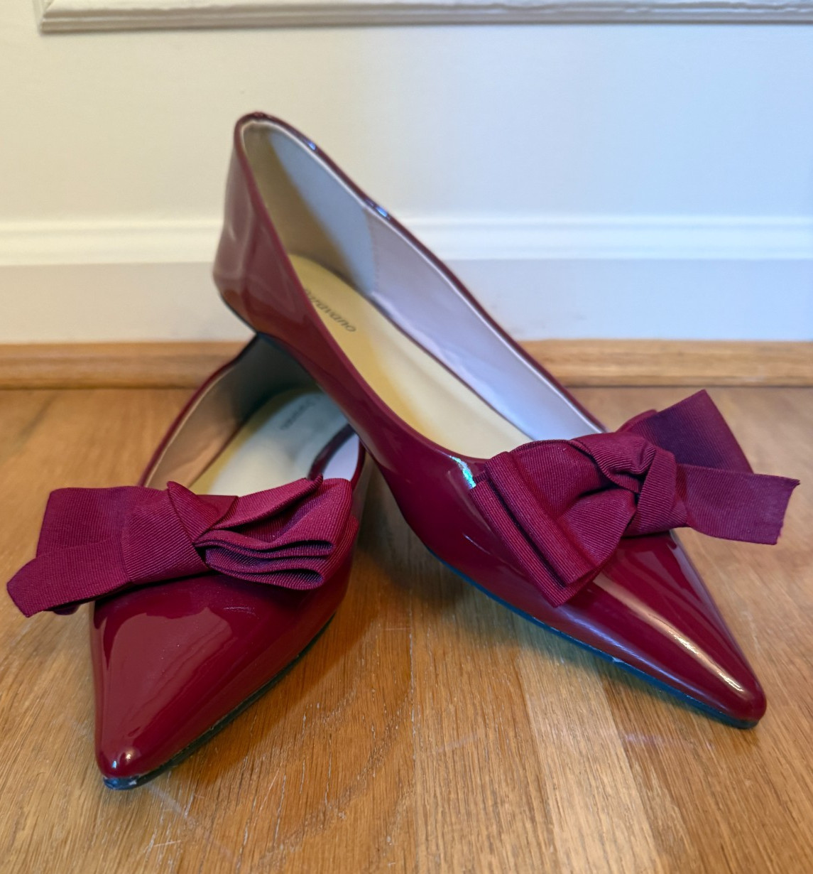 C. Paravano Red Patent Leather Point Toe Ballet Flat Shoes Grosgrain Bow 9.5 US