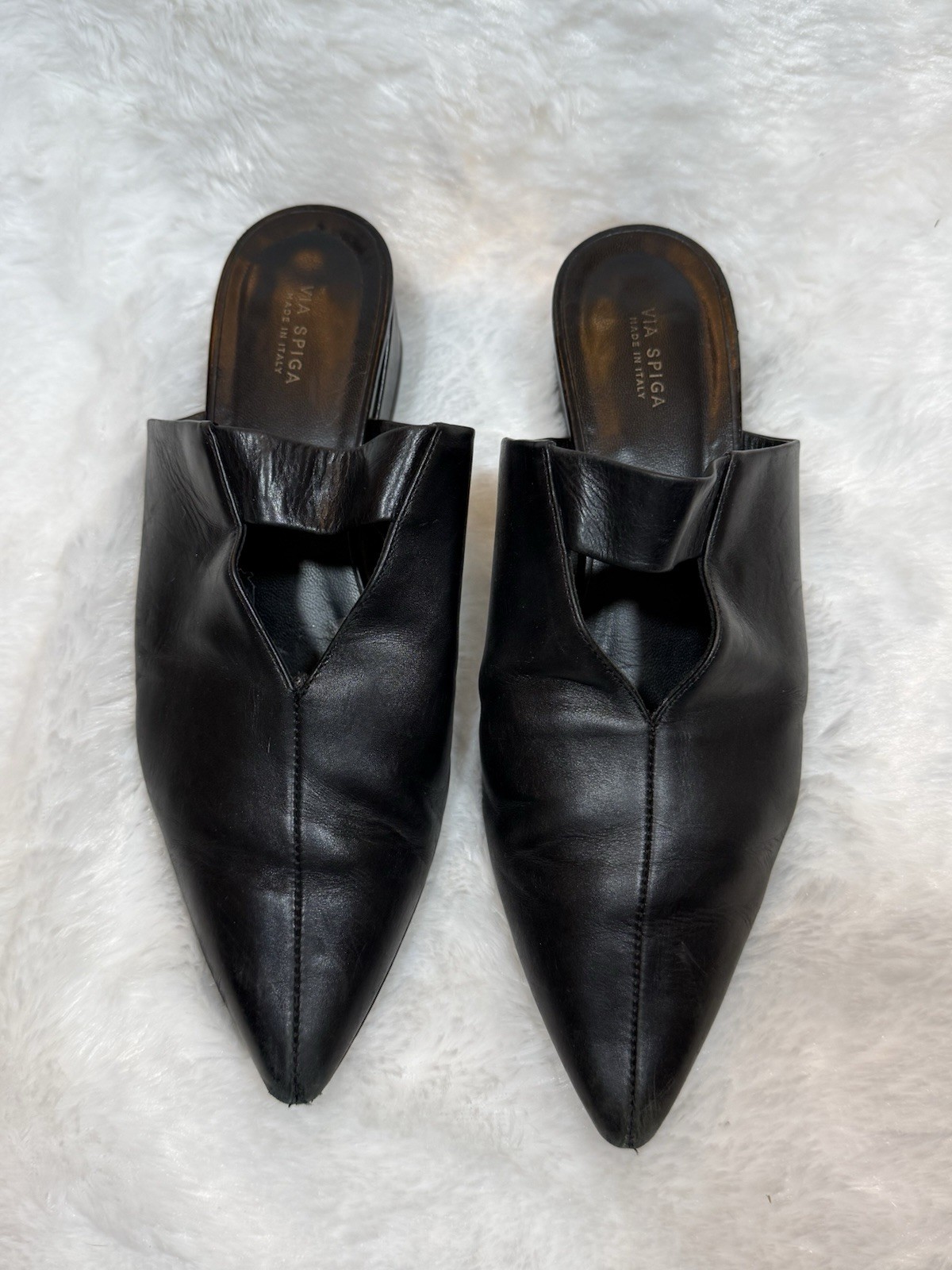 Via Spiga Women’s Leather Mule Black Size 7.5 Made In Italy 1.5 Heel. Pre-Owned