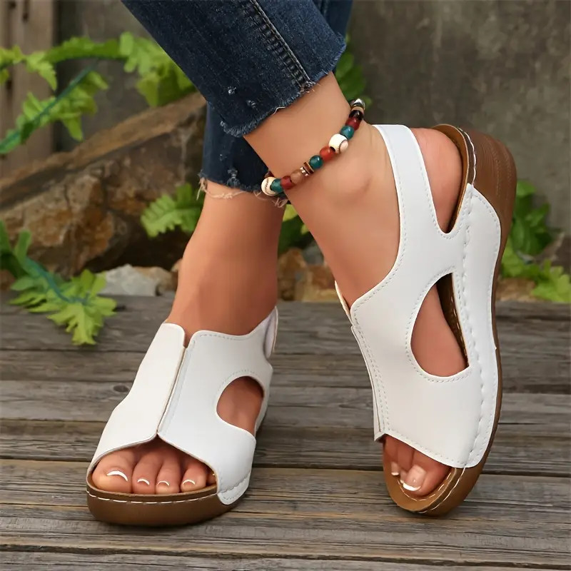 Slippers for Women Wearing Flip Flops for Summer, New Sandals for Women