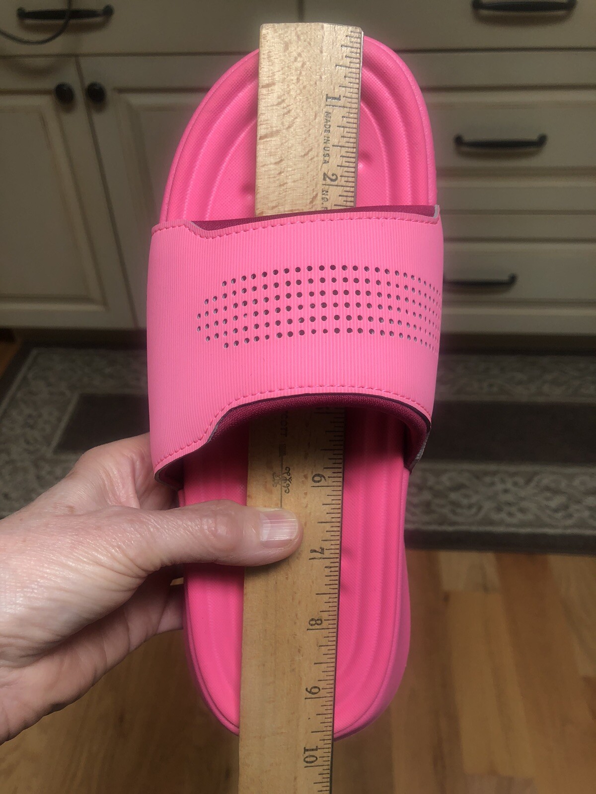 Under Armour Unisex Ansa Elevate Slides 3025044-600 Penta Pink ~ Women’s 7/M 6