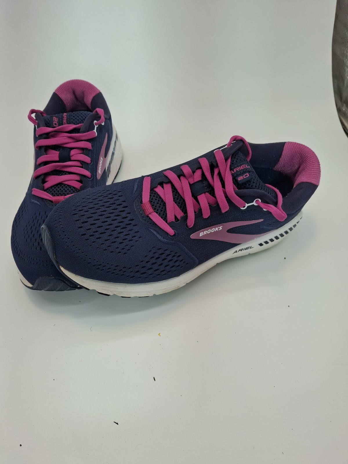 Womens Brooks Ariel 20 Blue Athletic Running Comfort Sneakers Shoes Size 9 .5 B