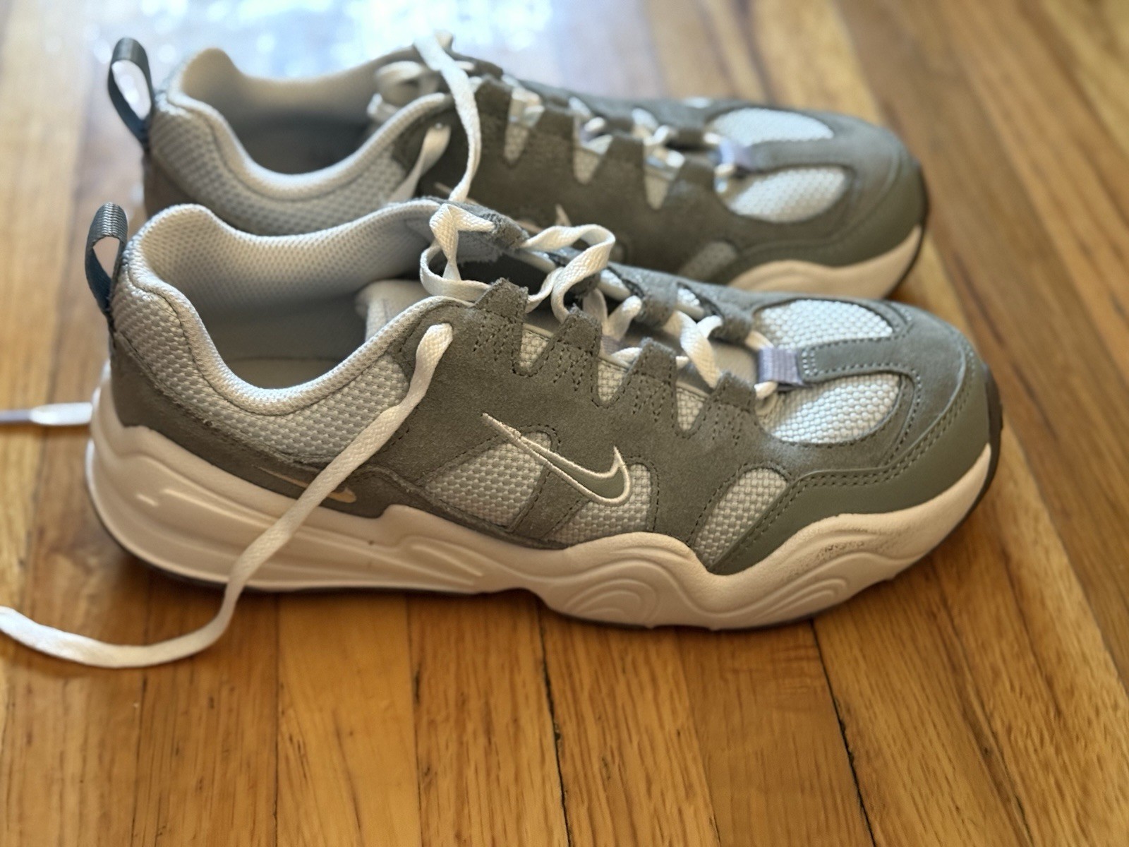 Nike Tech Hera Sneakers Mica Green And Silver Size 6.5