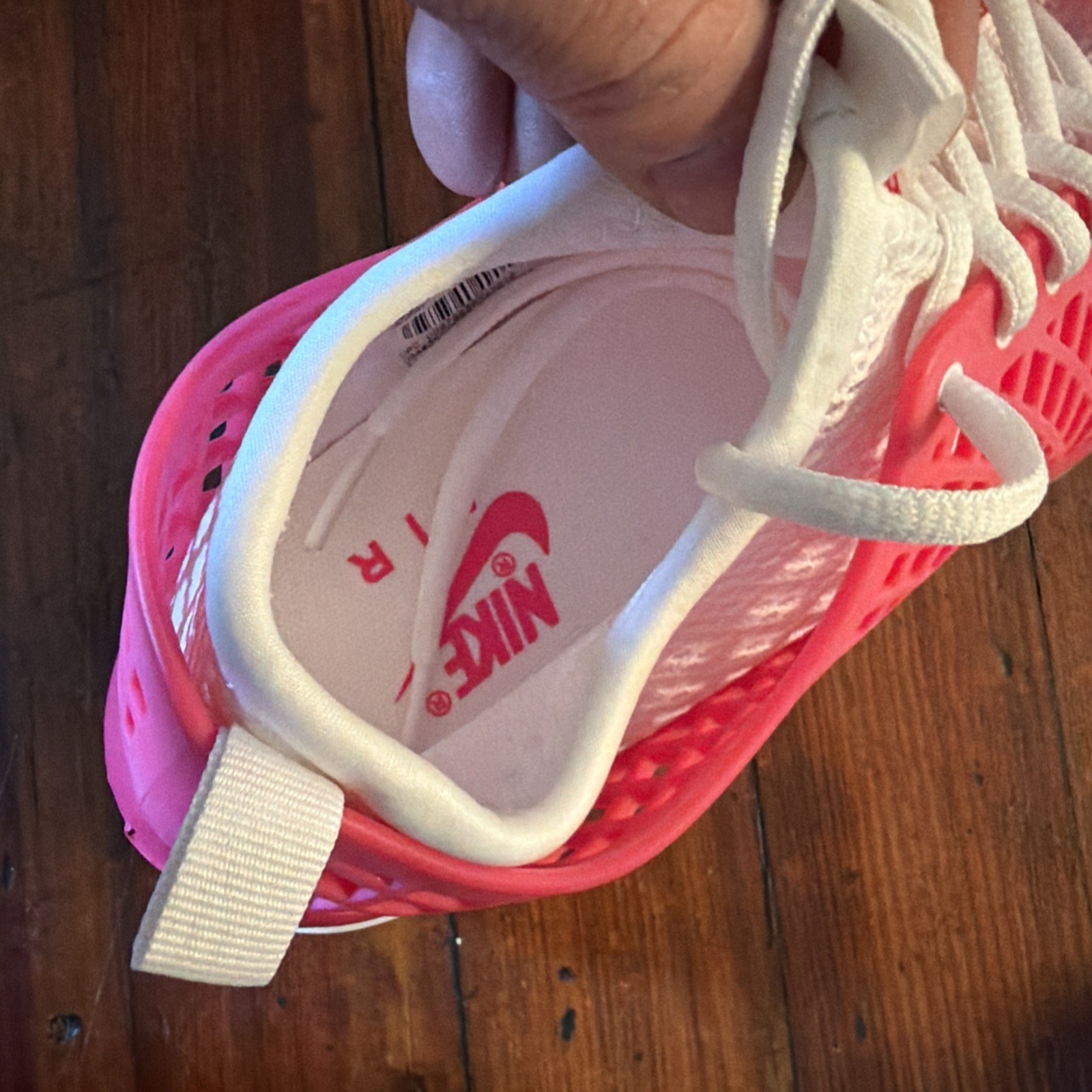 NIKE AIR Rejuven8 Running Shoes Women Size 8.5 Rare Pink hard to find!!! ❤️🔥❤️