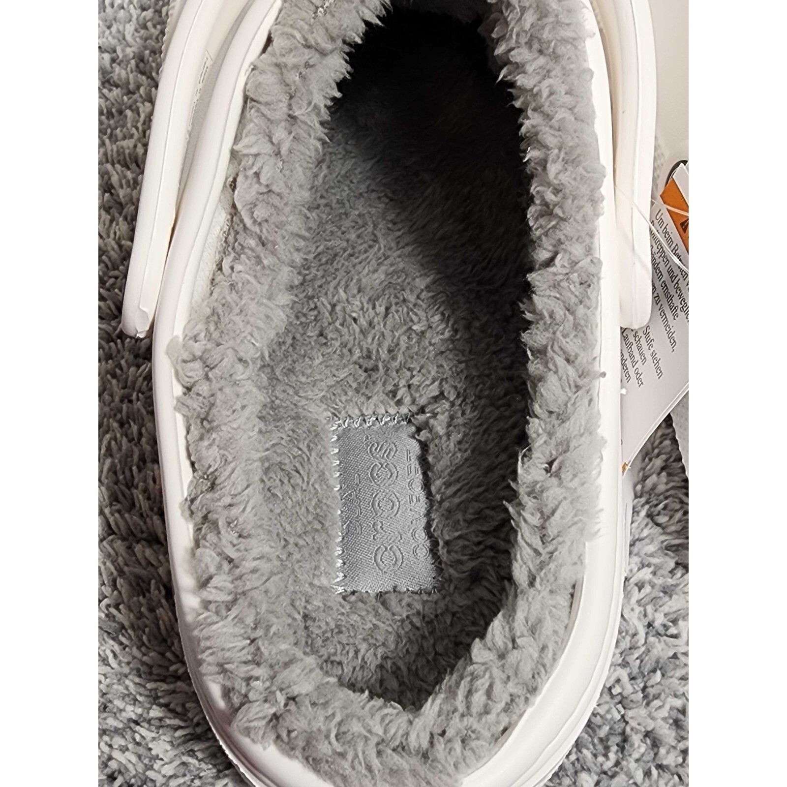 Crocs Baya Lined Clogs White Size Women’s 12 Men’s 10 Slip on Faux Fur Fuzzy NEW
