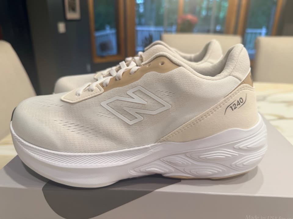 New in Box New Balance Fresh Foam 1240v1 size 7.5 B Sea Salt/Linen/Linen