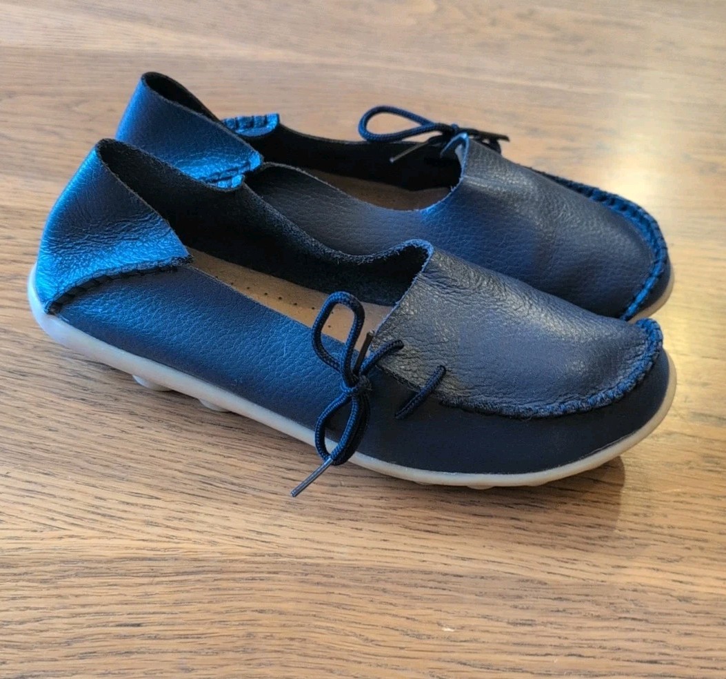 Kunsto Women’s Loafers Slip On Leather Navy Casual Comfort Shoes Sz 40 US 9 EUC