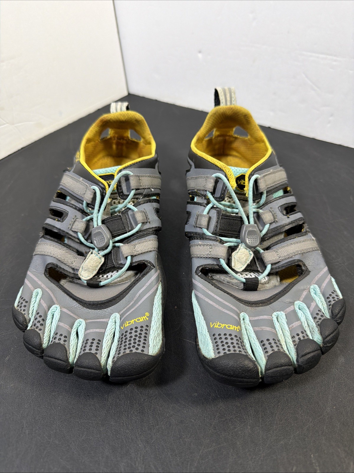 Vibram FiveFingers Running Shoes Barefoot Womens 8.5-9 Euro 40 13w4304 Outdoors