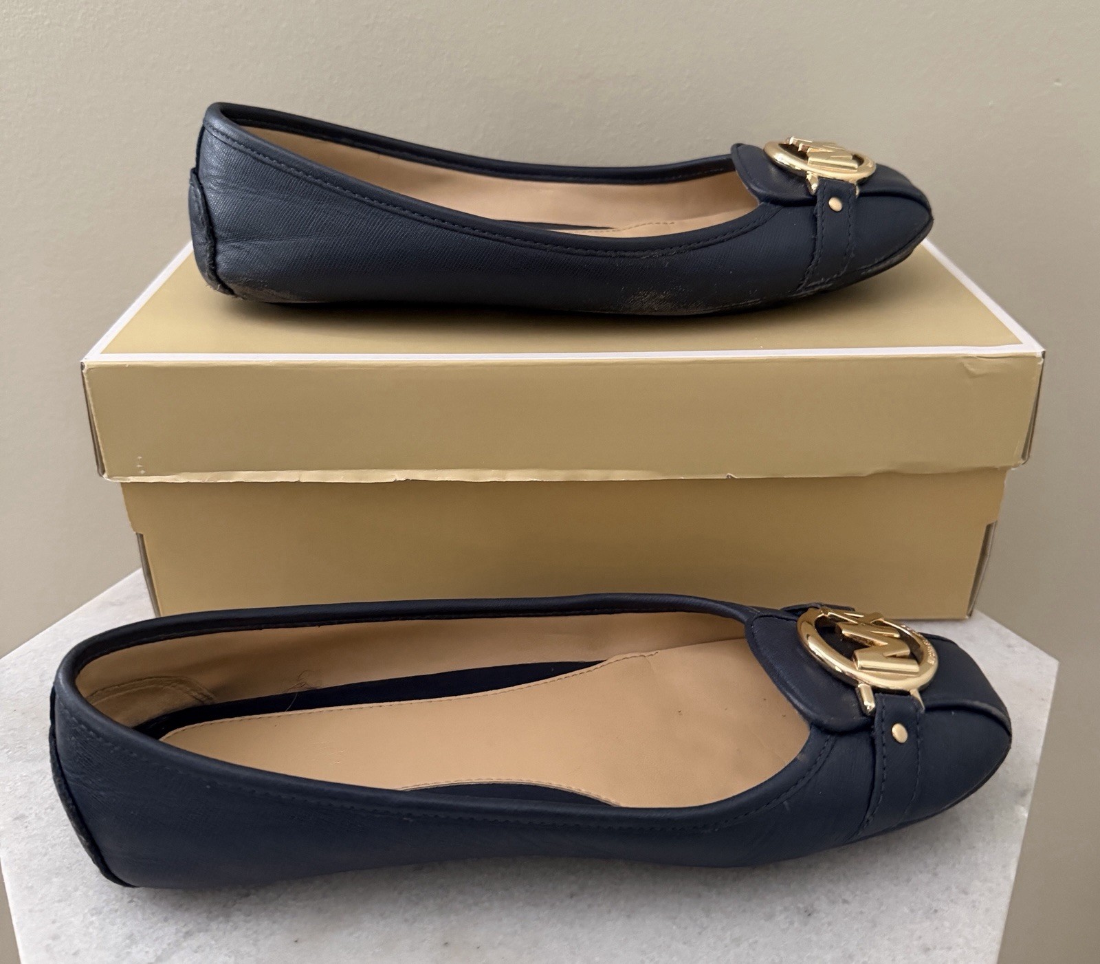 Michael Kors Navy Fulton Moc Saffiano Size 7M. Please See Photos For Condition