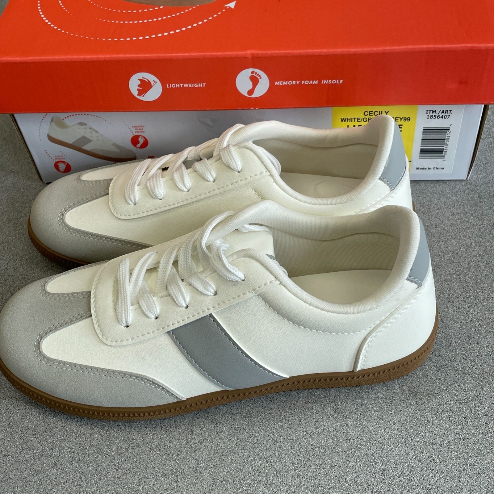 NEW J Sport Cecily Women’s Size 6 Sneakers White & Grey