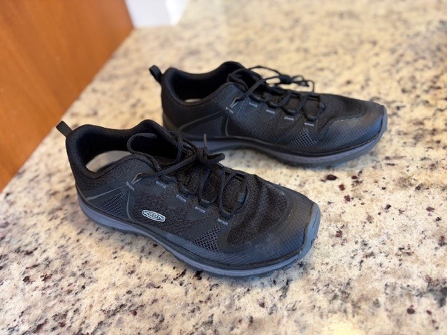 New Keen Terradora Vent Black, Style 1020769, Women’s size 9.5/EUR 40