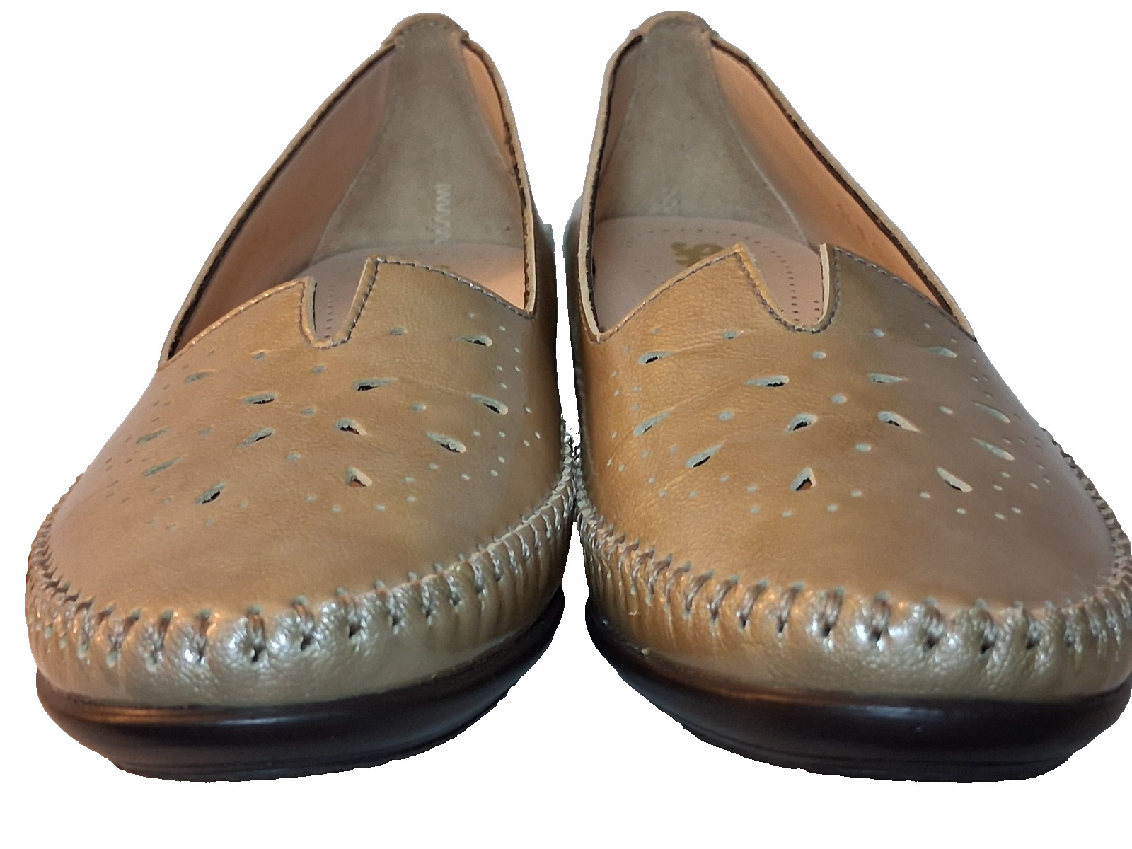 SAS Sonyo Slip On Heel Patent Leather Tan Beige Pumps Shoes sz 7.5 M Excellent