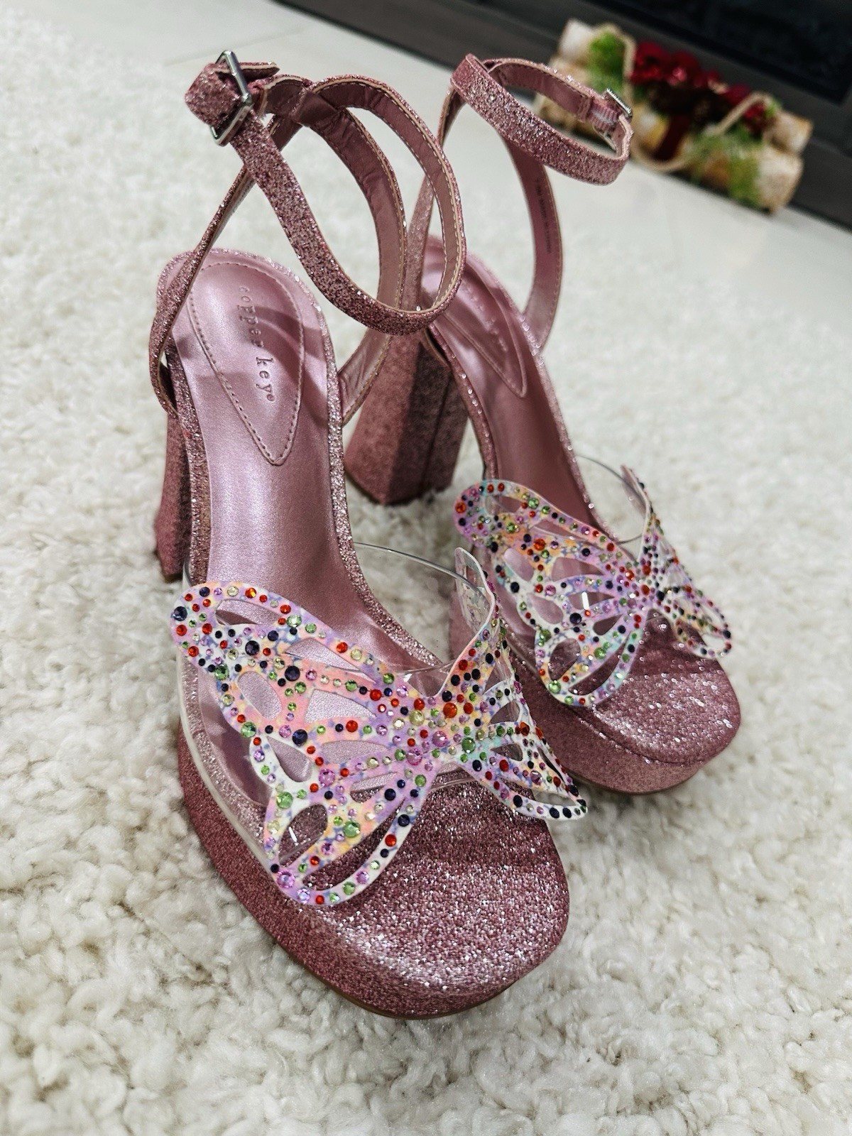 New Women’s Pink Glitter Platform Sandals with Rhinestone Butterfly size 7.5