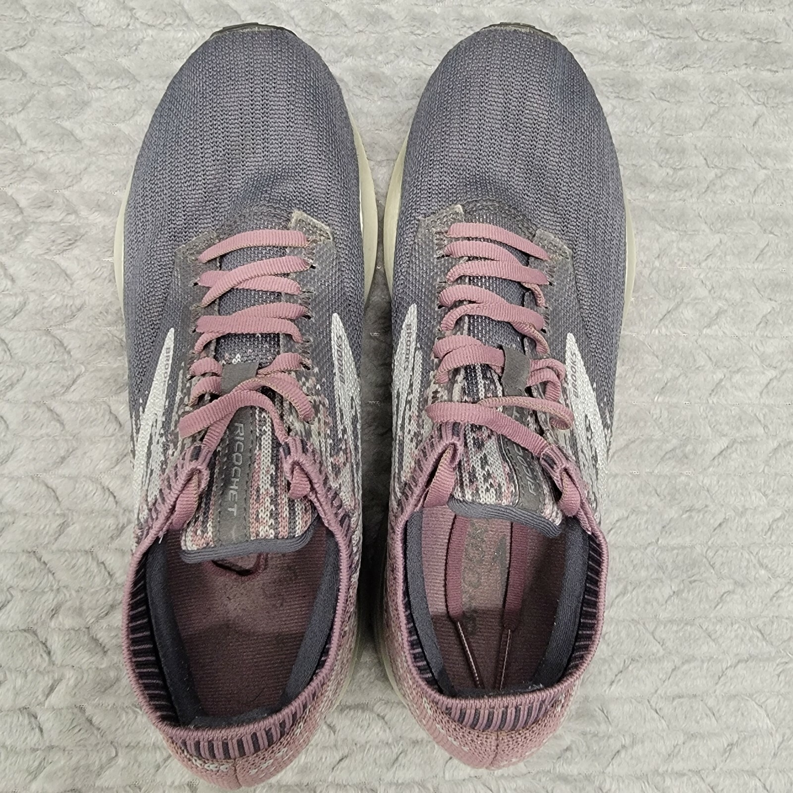 Brooks Womens Ricochet Shoes Sneaker Size 9.5 Gray Pink Running Athletic Walking