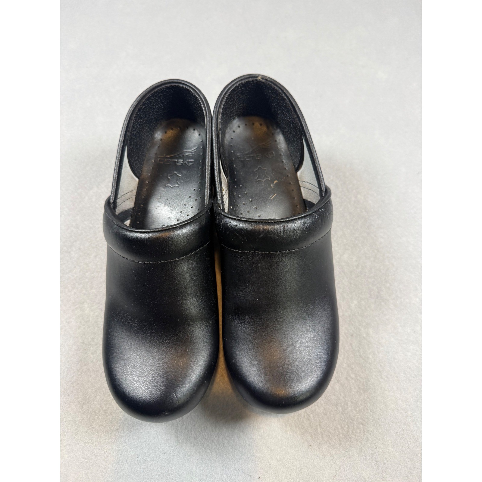 Dansko Professional Black Leather Clogs Womens Size 38 Slip On Comfort Shoes