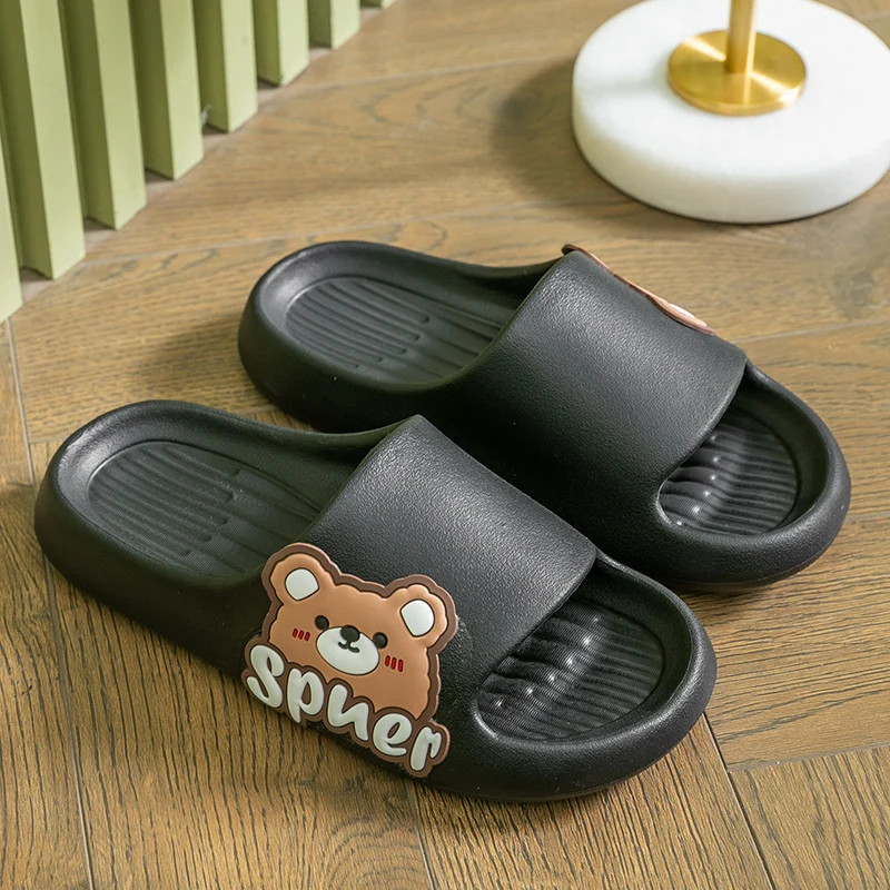 Women wearing slippers for summer outings, new indoor home, bathroom, anti slip