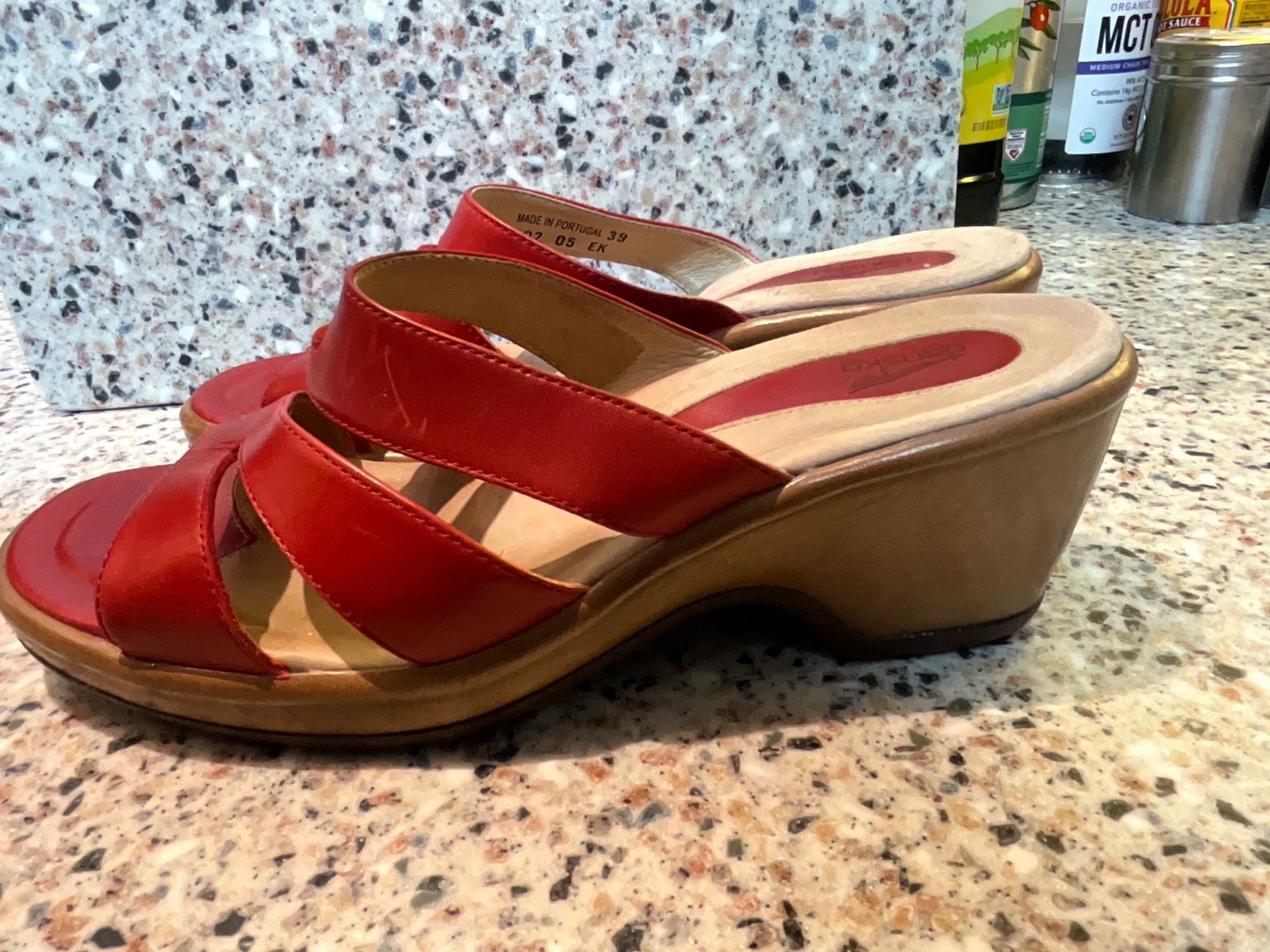 DANSKO AVRIL RED LEATHER SANDALS SIZE 8.5/39 PORTUGAL SLIDES WEDGE HEEL