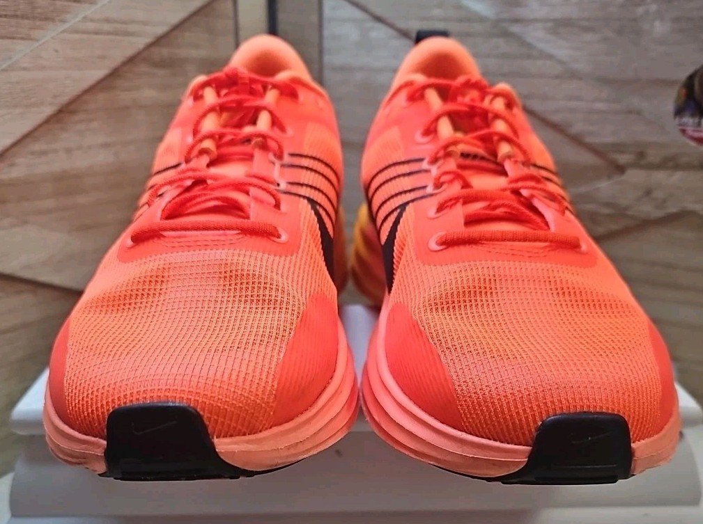 Nike Lunar Roam Hyper Crimson and Light Wild Mango (Women) 8.5 Men 7 #535