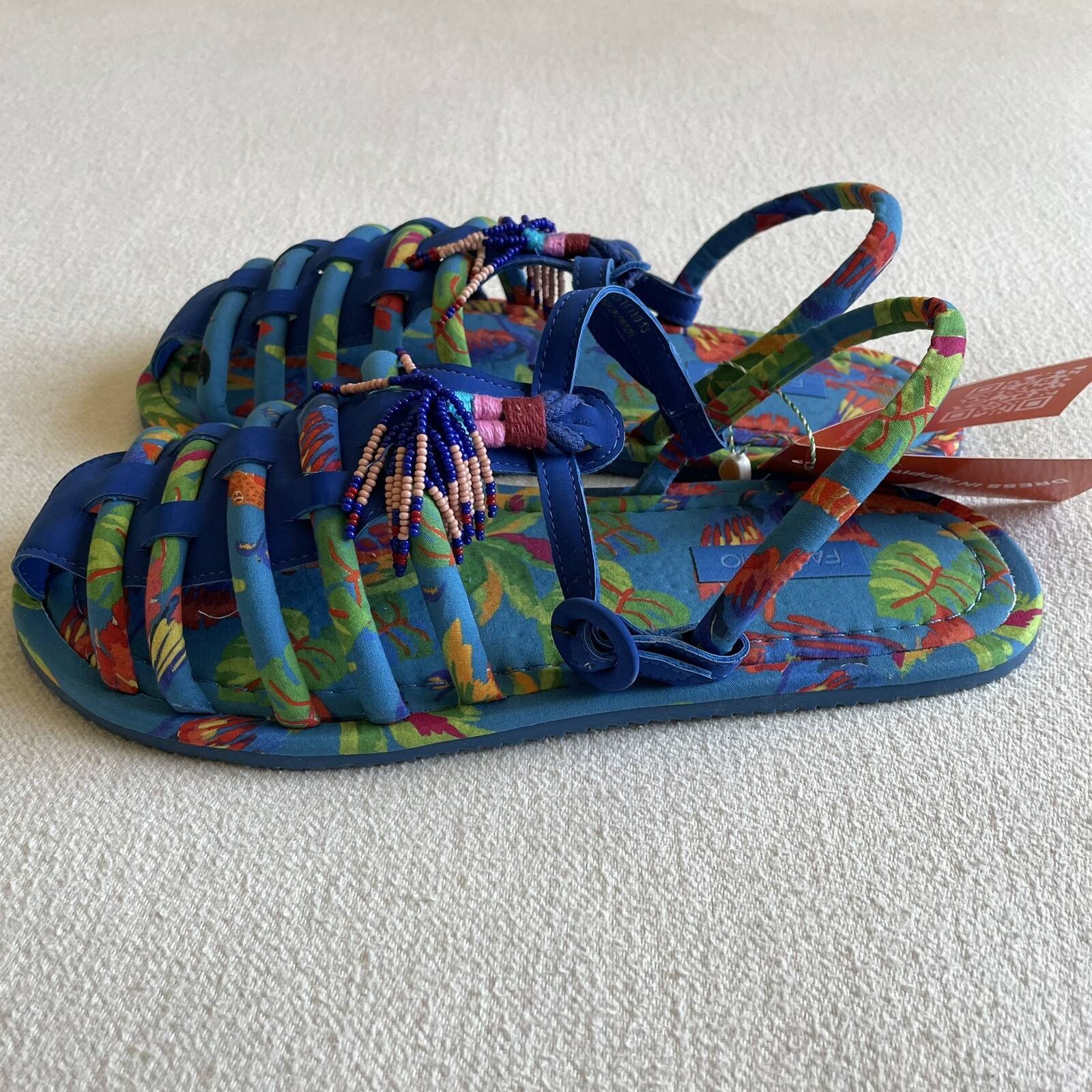 Farm Rio Women Size 11 Tropical Blue Macaw Beaded Tube Strap Sandals