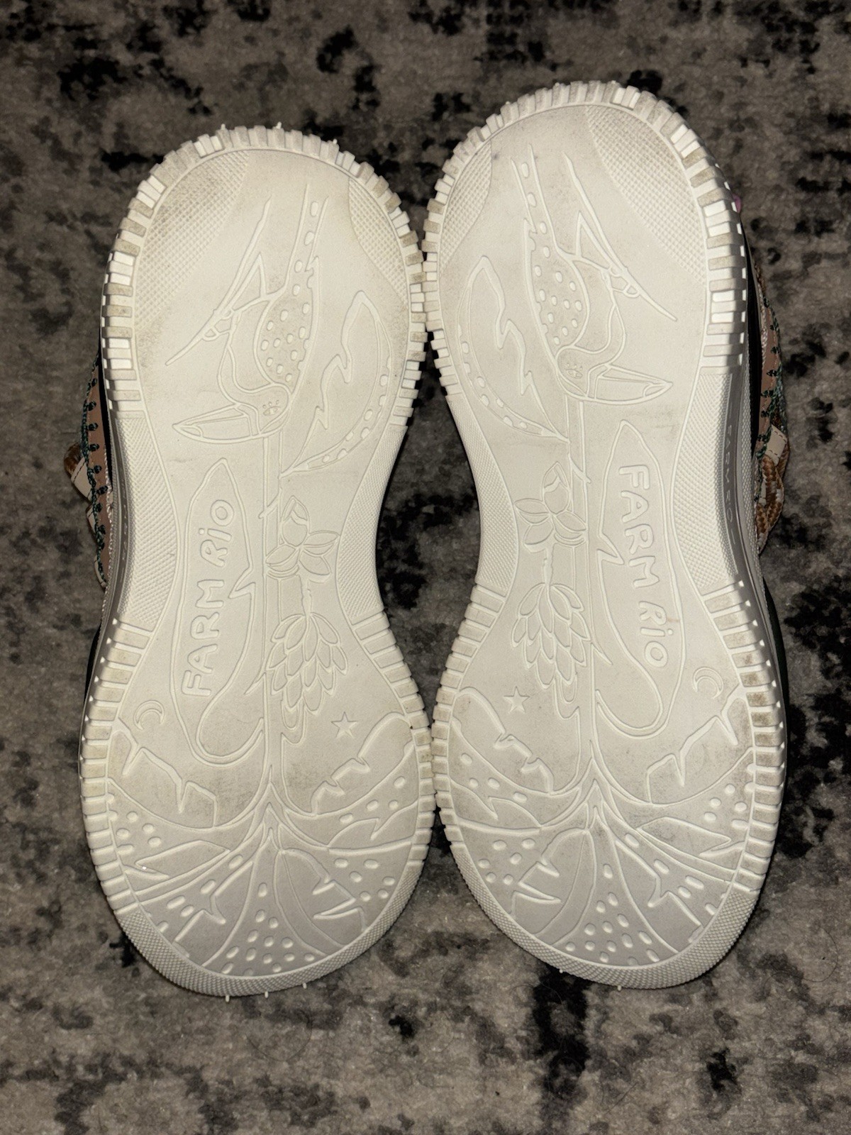 FARM Rio Zigzag Platform Sneaker White Multi Colored Women’s Size 7.5