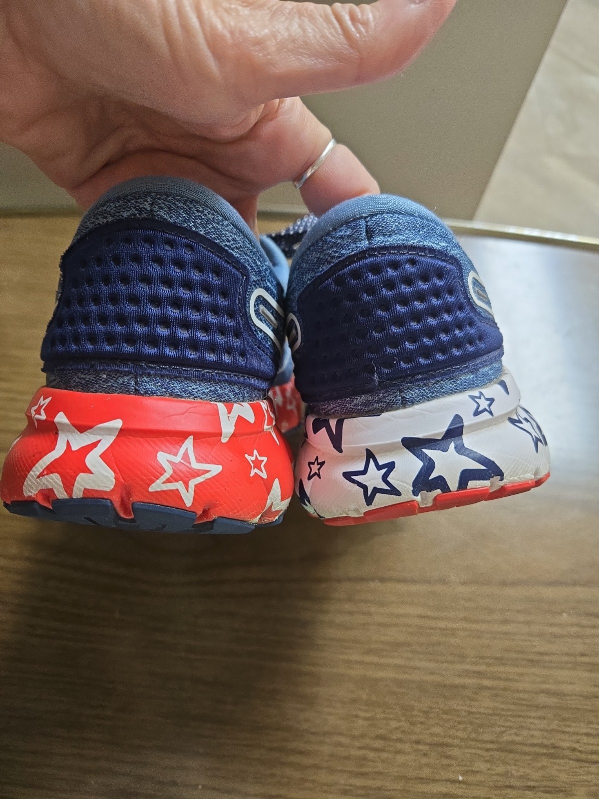 BROOKS Trace 2 USA Stars Limited Edition Running Shoes US Size 7.5 EXCELLENT!