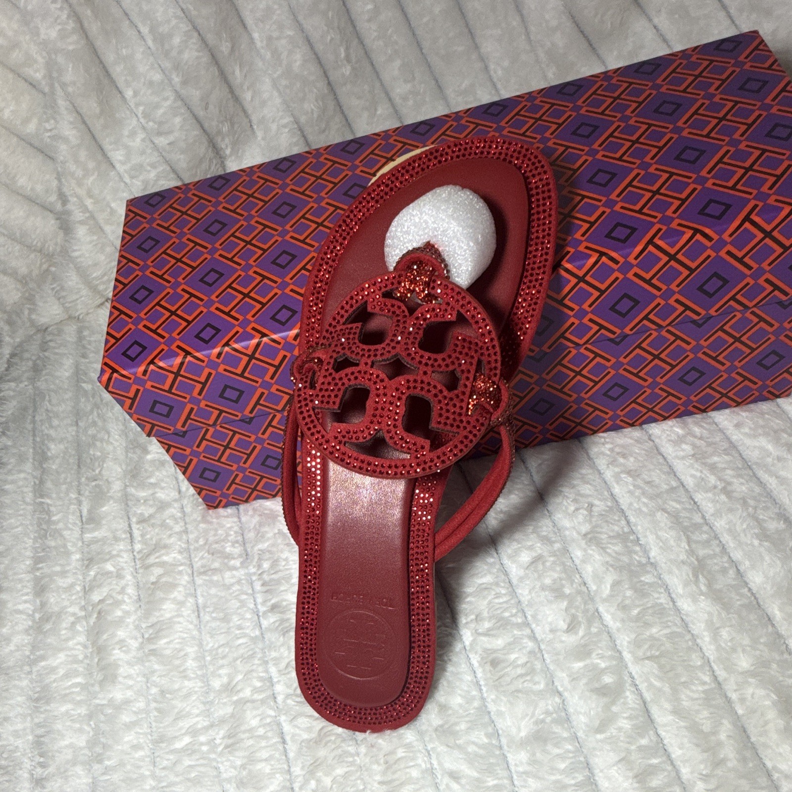 Tory Burch Women’s Red Glitter Logo Thong Sandals Slip-On US 6.5 , 7 .8, 9 NIB