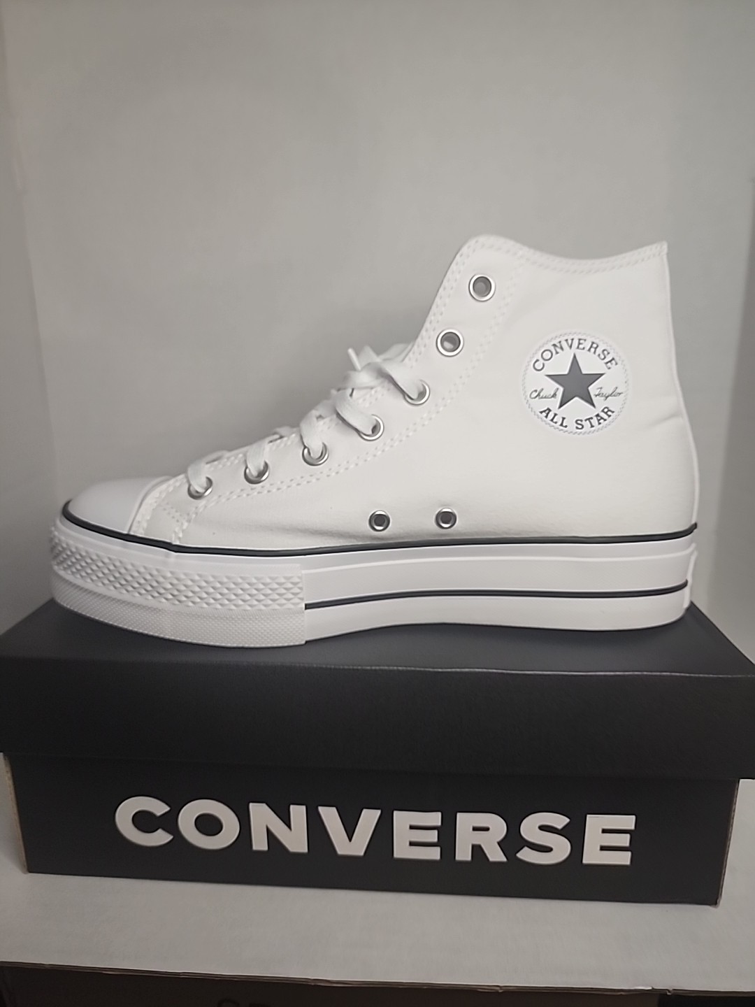 Converse Chuck Taylor All Star Lift Platform High Top White/Black Womens 9.5