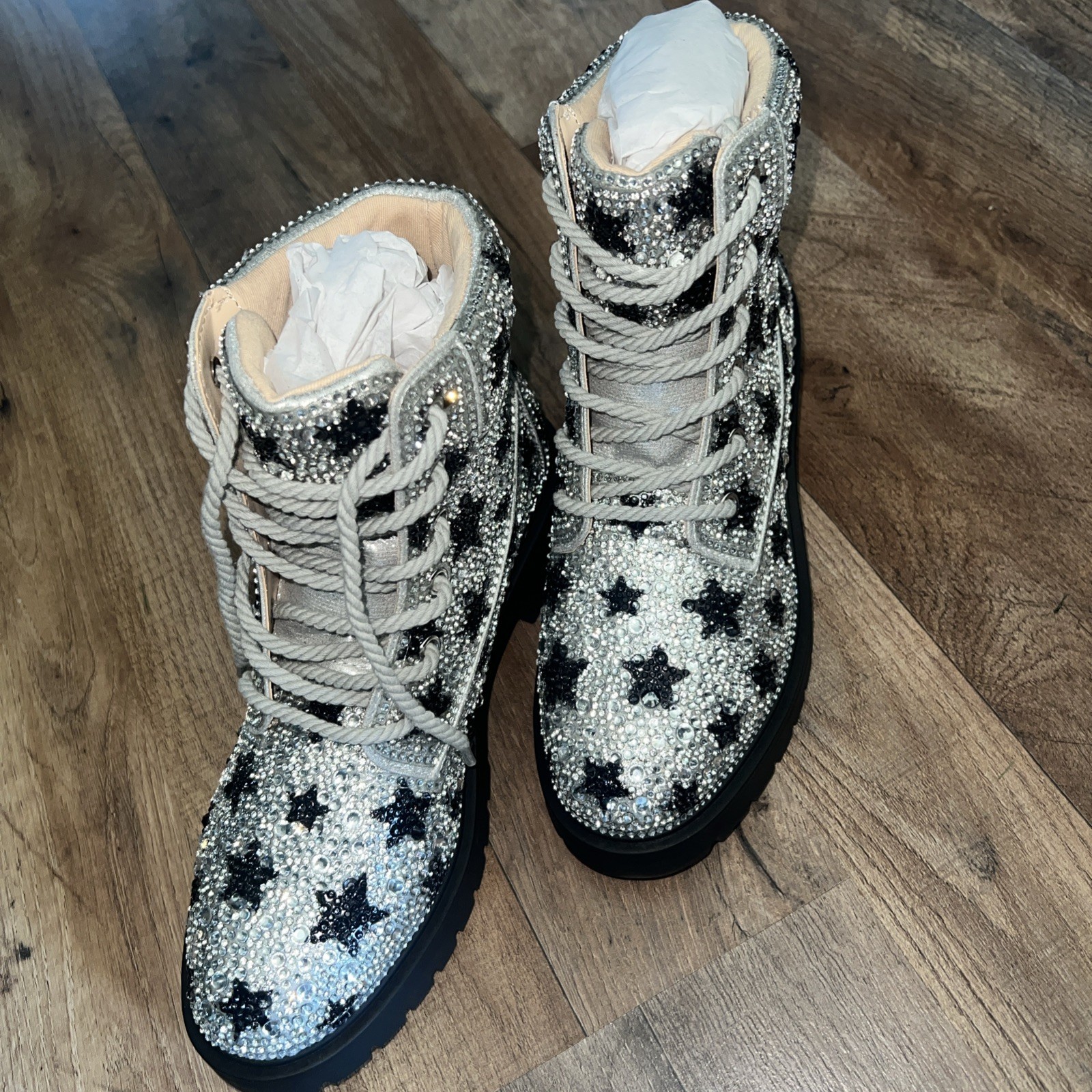 BETSEY JOHNSON SB-Hudson STAR BOOTS 8.5 NWB
