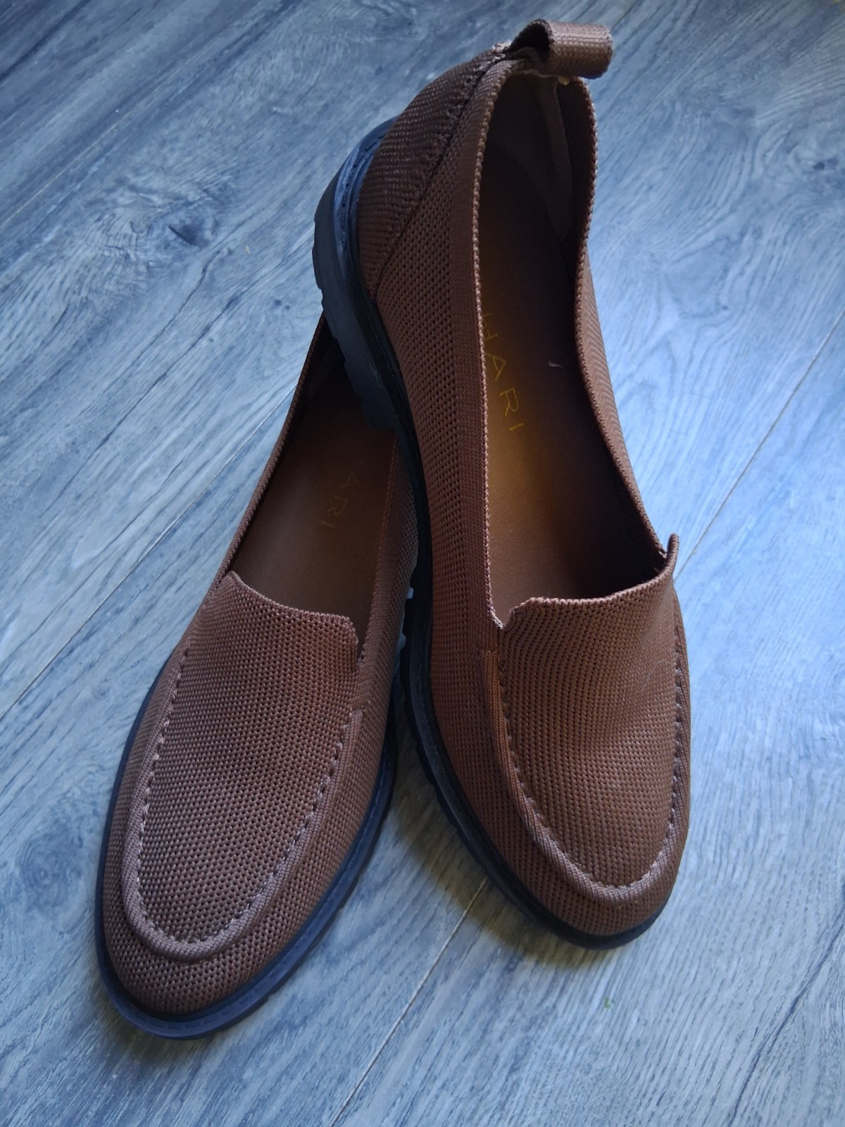 Tahari Vegan Textile Fabric Upper Brown Slip On Loafers Size 7.5-Business/Casual