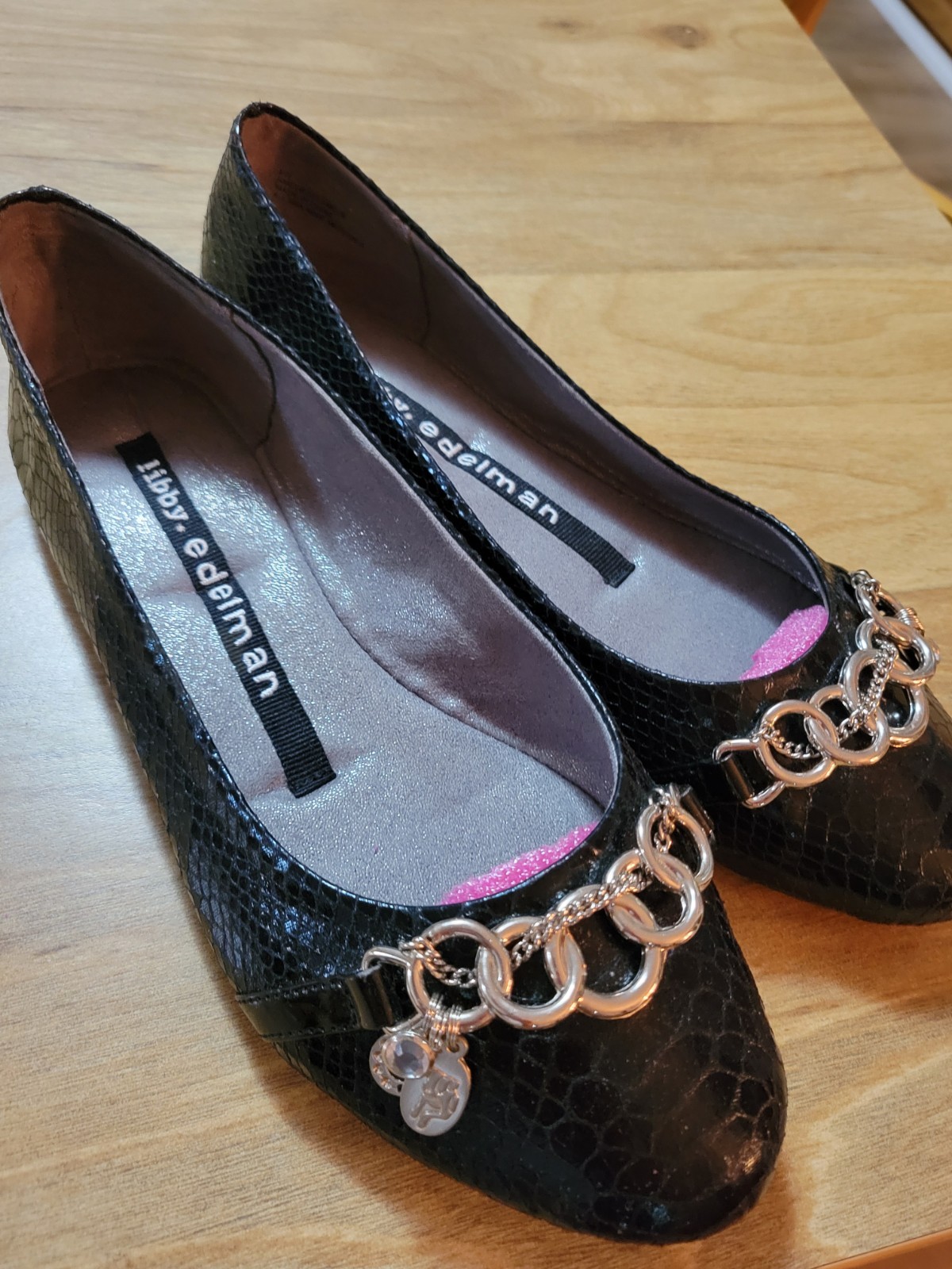 Black Leather Shallow Toe Snake Textured Flats By Libby Edelman sz 9W CLEAN!!!