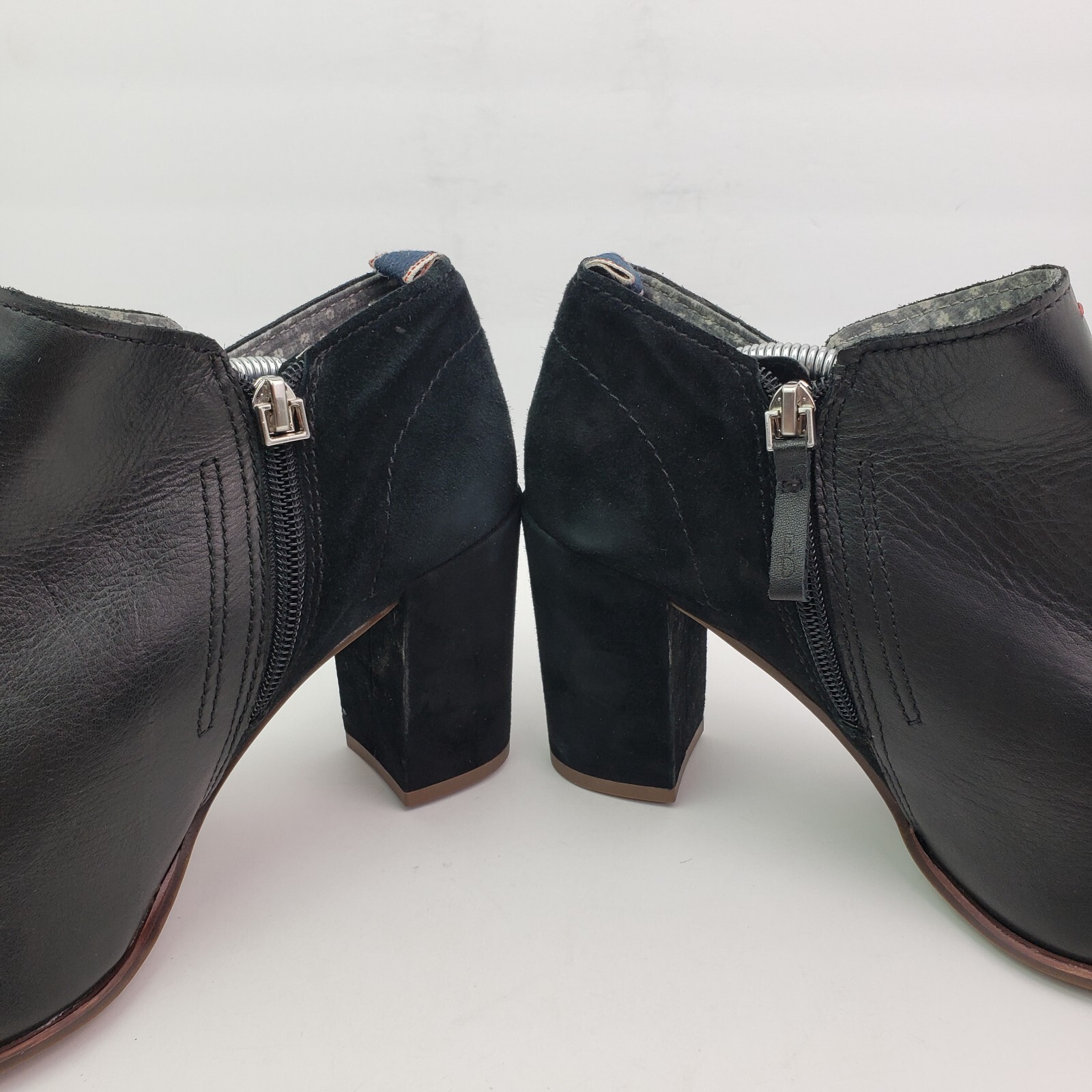 ED Ellen Degeneres Love Womens Size 10 Black Leather 3.25″ Heel Bootie Shoes