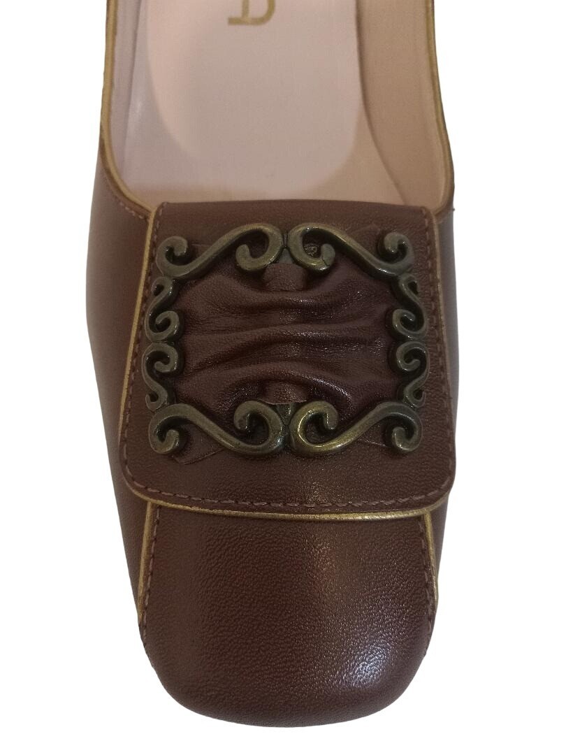 Unisa Shoes Claudine Womens Size 8B Brown Leather Heel 2.5 Inch Pumps Medallion