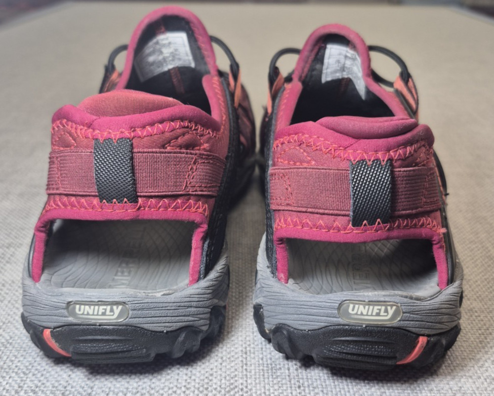Merrell All Out Blaze Sieve Womens Sz 10 Vineyard Wine Pink Hiking shoe