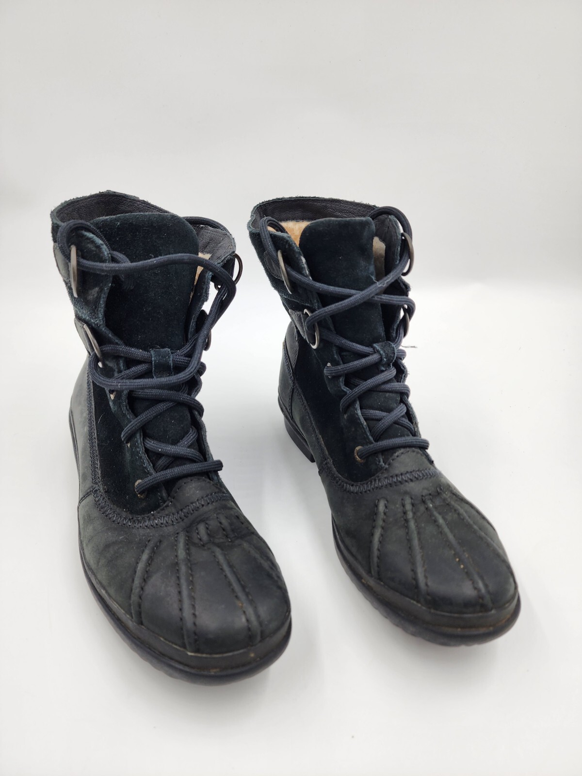 UGG Azaria Black Waterproof Suede Lace Up Leather Winter Boots 1017380 Women’s 6