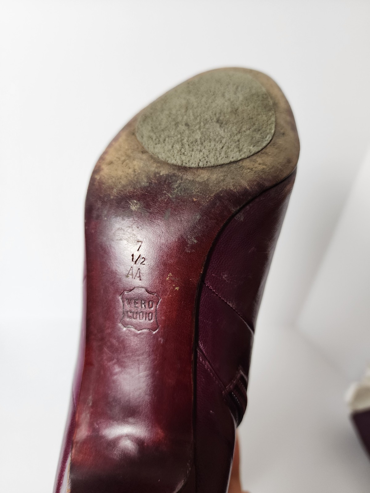 ​Vintage 80’s BRUNO MAGLI Plum Purple Leather Knee High Boots Italy 7.5 AA Slim