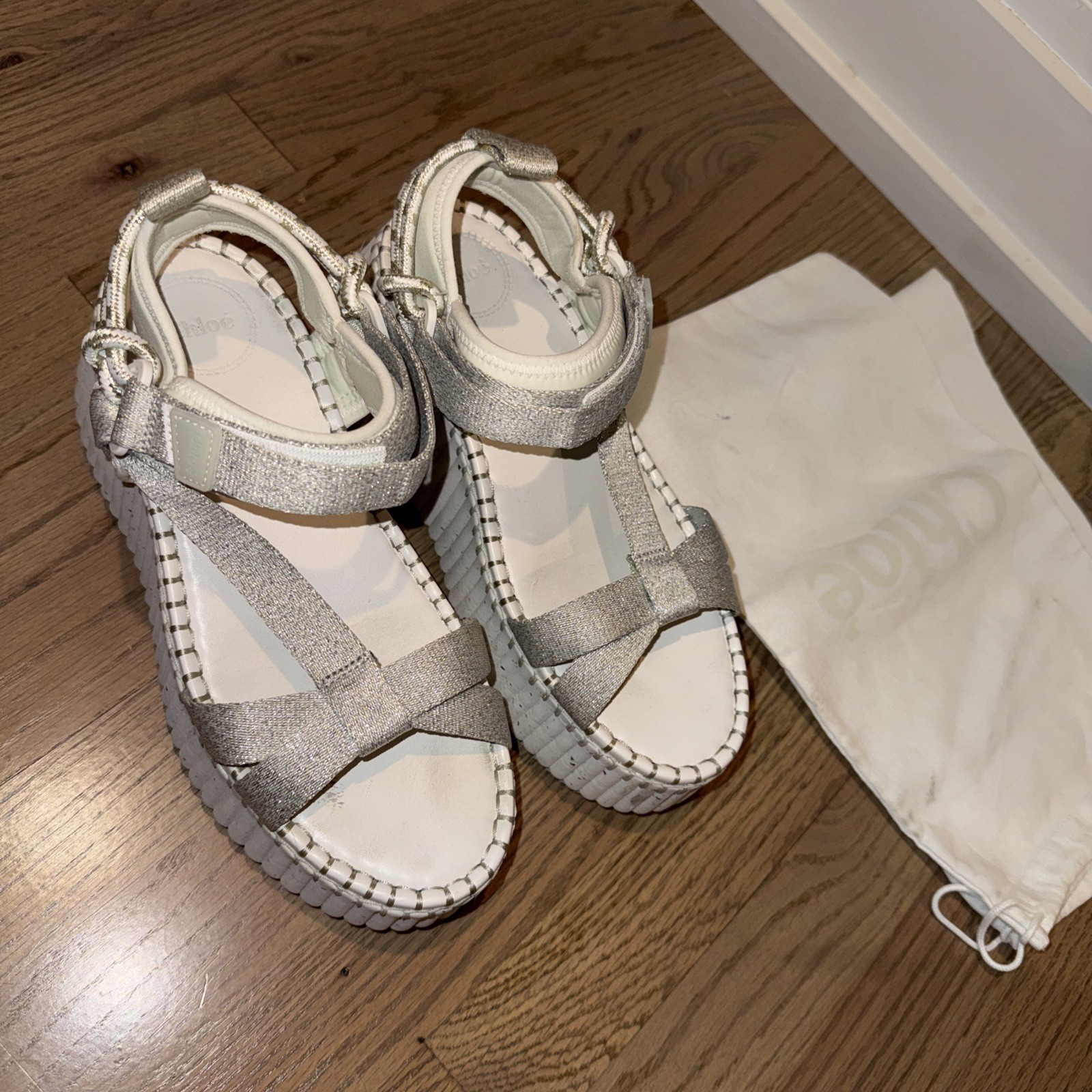 Chloe Womens Wedge Heel Platform Ankle Cross Strap Sandals White Silver Size 39