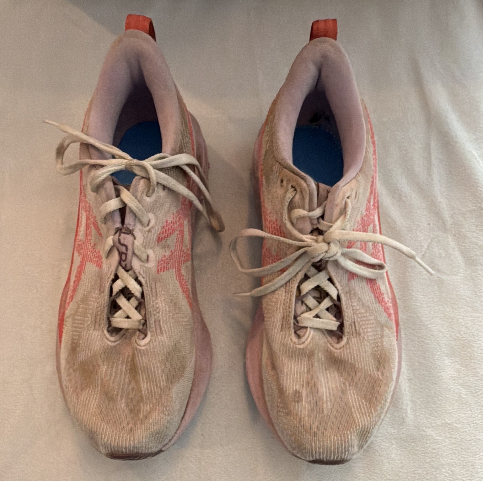 Asics Nova Blast 5 white coral color size 8.5 running shoe