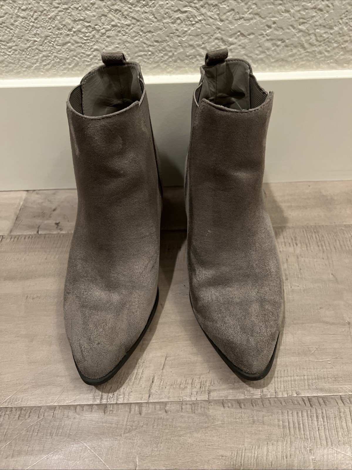 Charlotte Russe Boots Slip On Ankle Bootie Gray Luxury Country Minimalist Sz 9