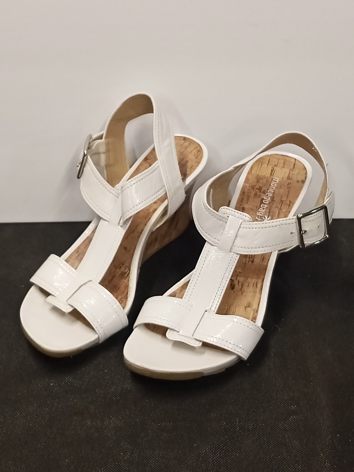 Montego Bay Club Dress Sandals White Strap/Buckle Cork Look 3″ Heel Sz 7 M