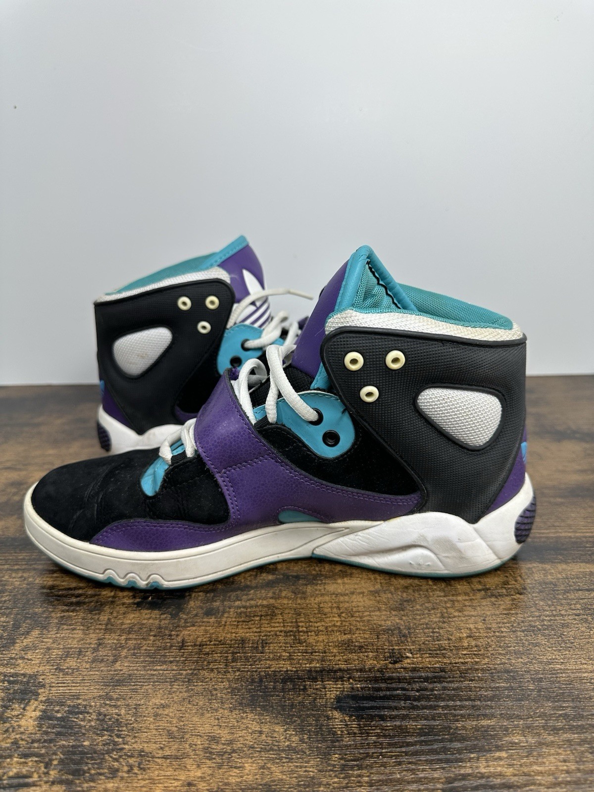 Adidas Women’s Sneakers Shoes Hi-Top Size 7.5 G48492 Black/Purple/Teal