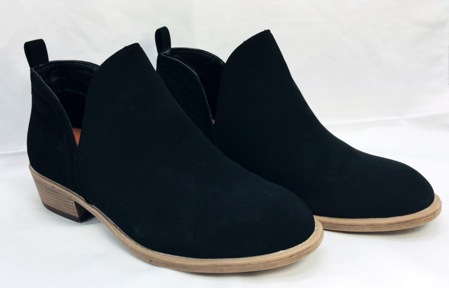 VEPOSE Black Women’s Cut-Out Slip On Ankle Booties Faux Suede Leather Size 8.5W
