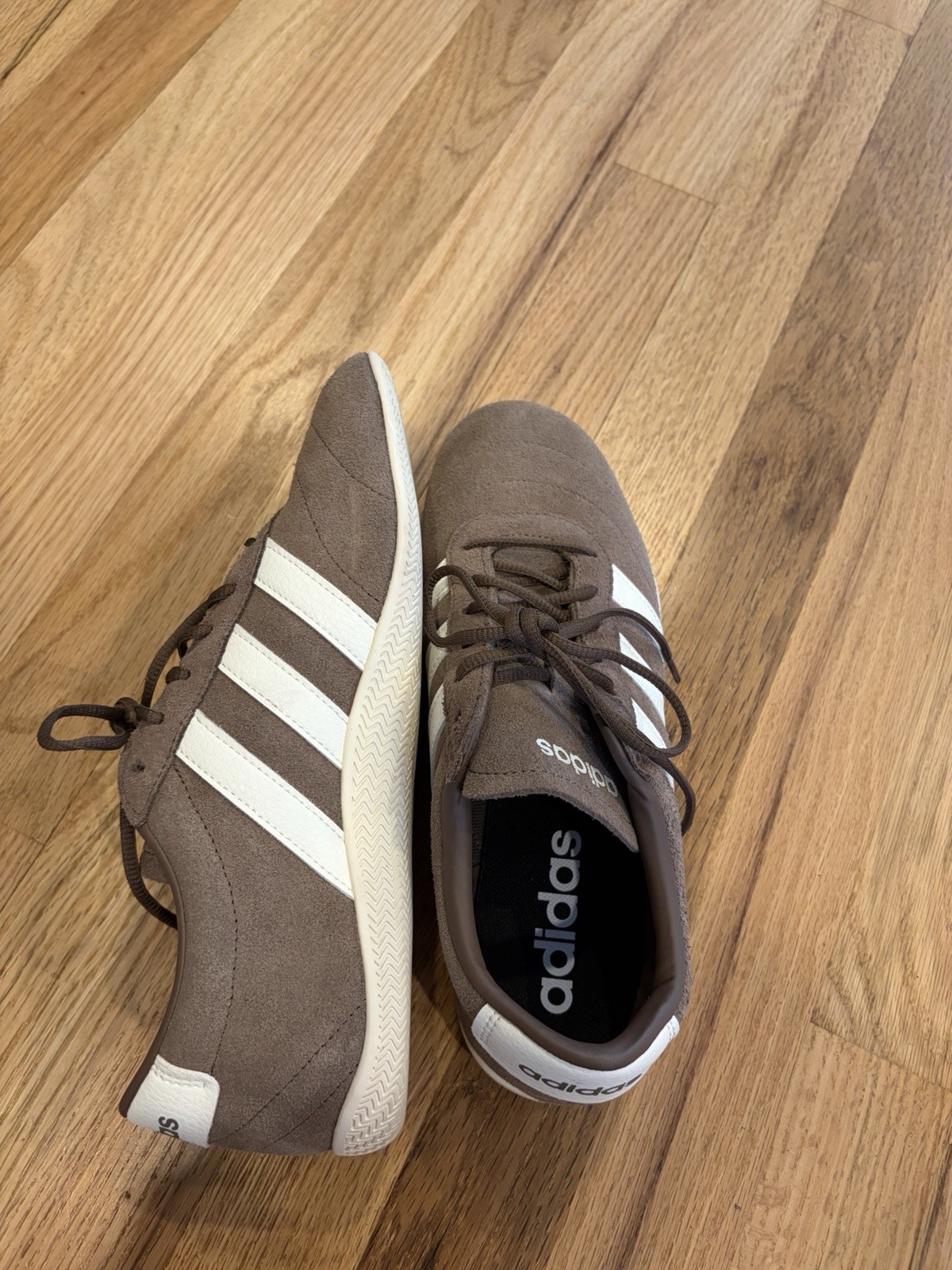 Adidas Grand Court Lo Sneaker Women’s Size 9 Brown And White