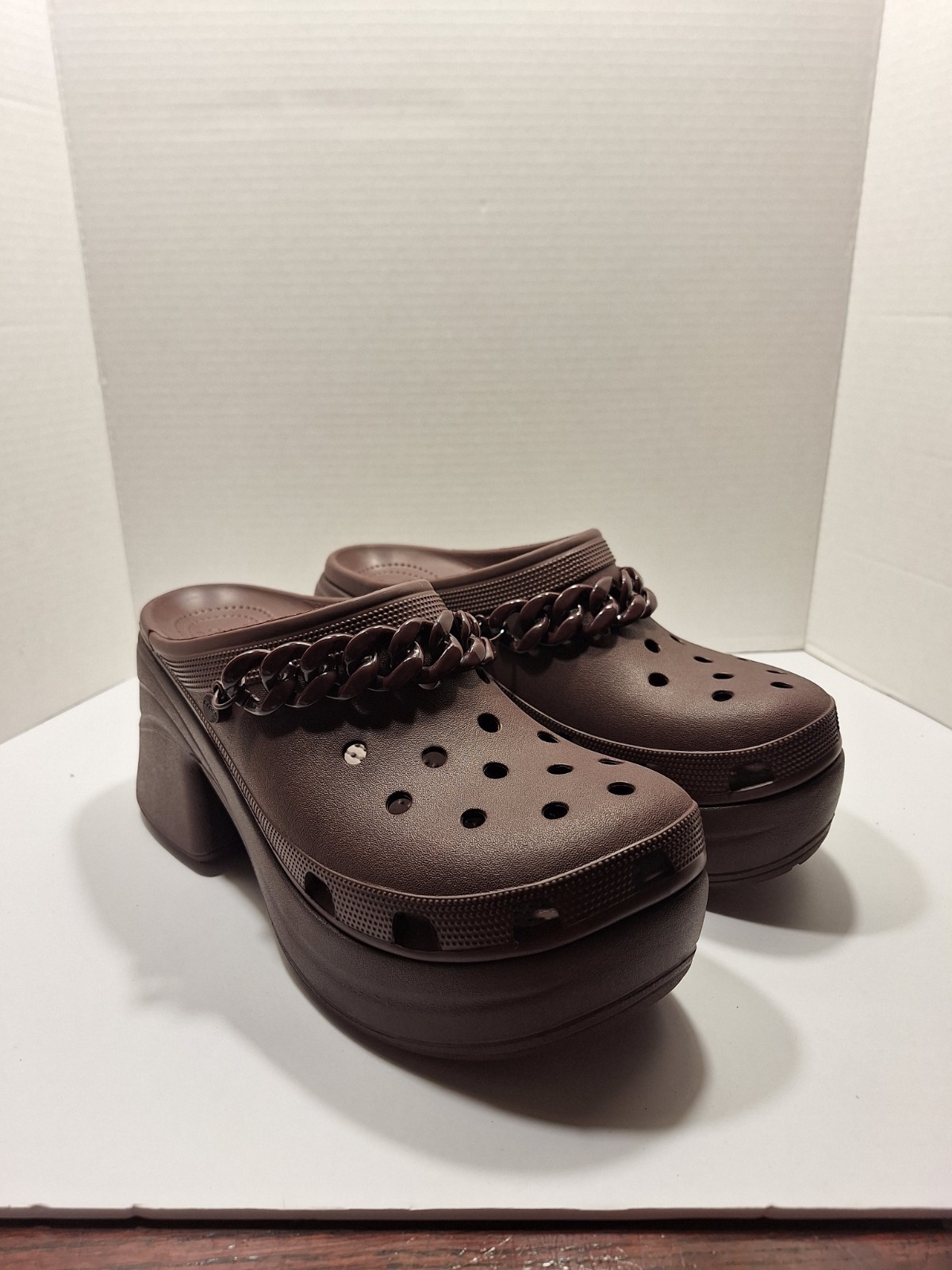 Crocs Siren Chain Platform Clogs Dark Cherry Size M12 (W14) MARKED AS M12 Unisex