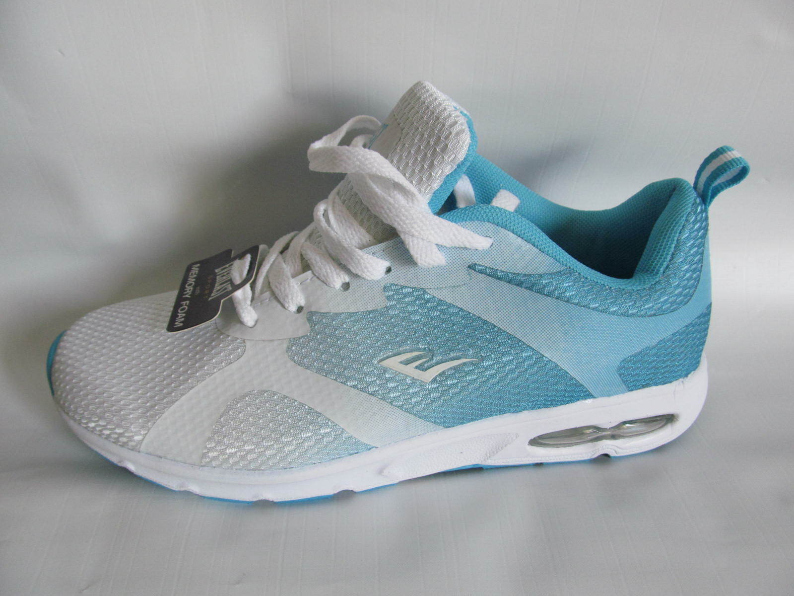NWB Everlast Sport Womens 6.5 M Blue/White Mesh Comfort Lightweight Sneakers