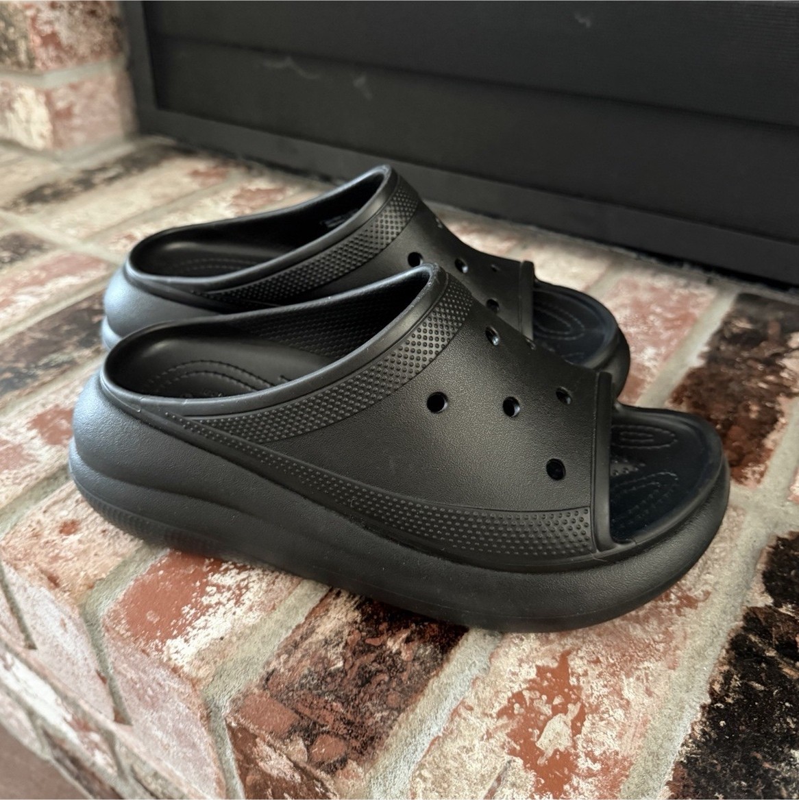 Crocs Women’s Black Slip-On Slide Sandals Platform Logo US 8