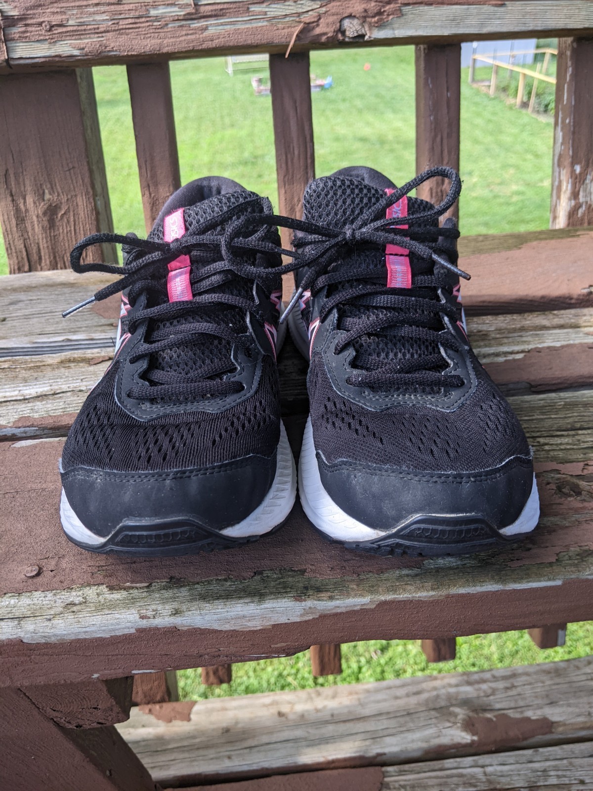 Asics Gel Contend 7 Women’s Black Pink Running Shoe sz 11 Pre Owned