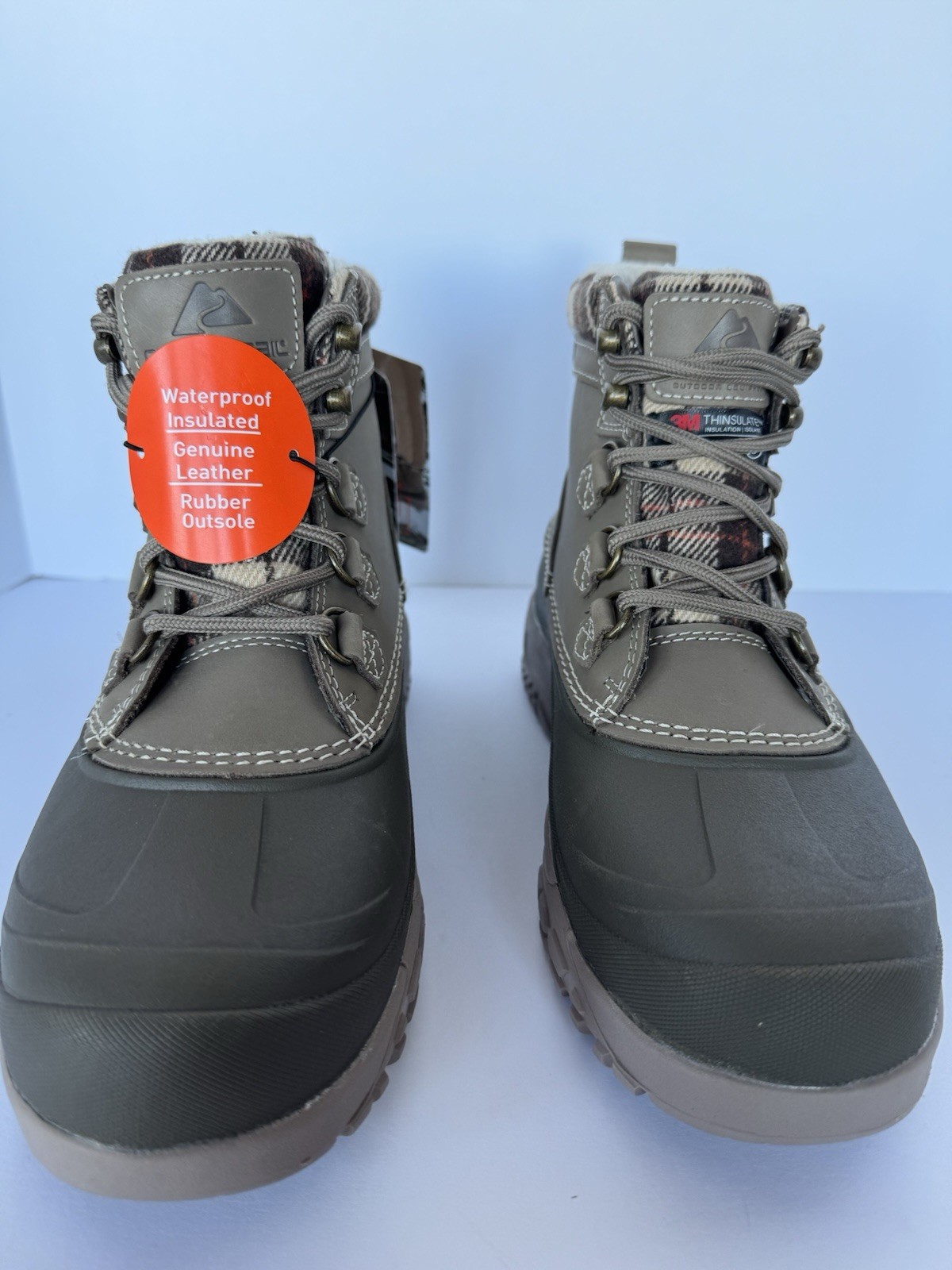 OZARK TRAIL WOMEN’S SNOW BOOTS, 8M, WATERPROOF, 3M THINSULATE, LEATHER, NEW