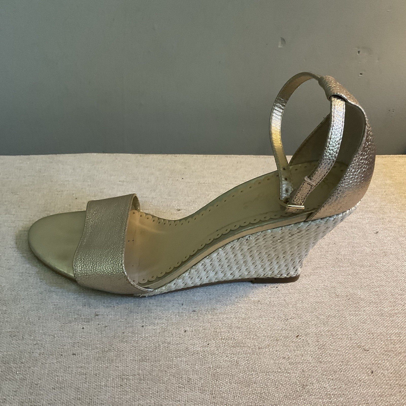 Lilly Pulitzer Bridgette Gold Metallic Leather Wedge Sandals Size 9M