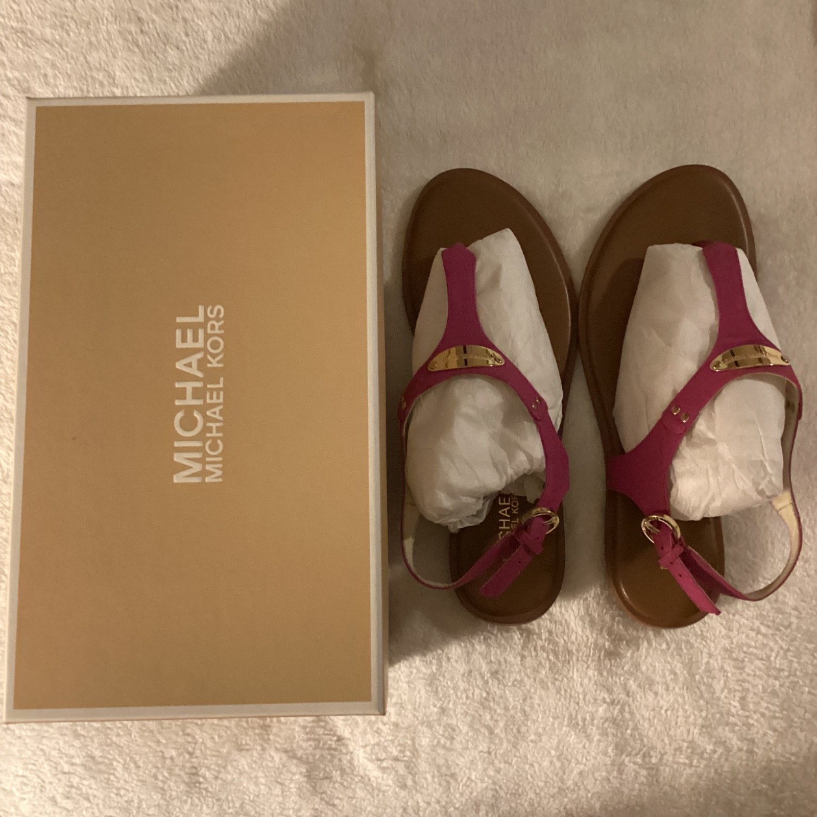 Michael Kors MK Plate Thong Sandals Shoes Fuschia Pink Leather Size 10M In Box