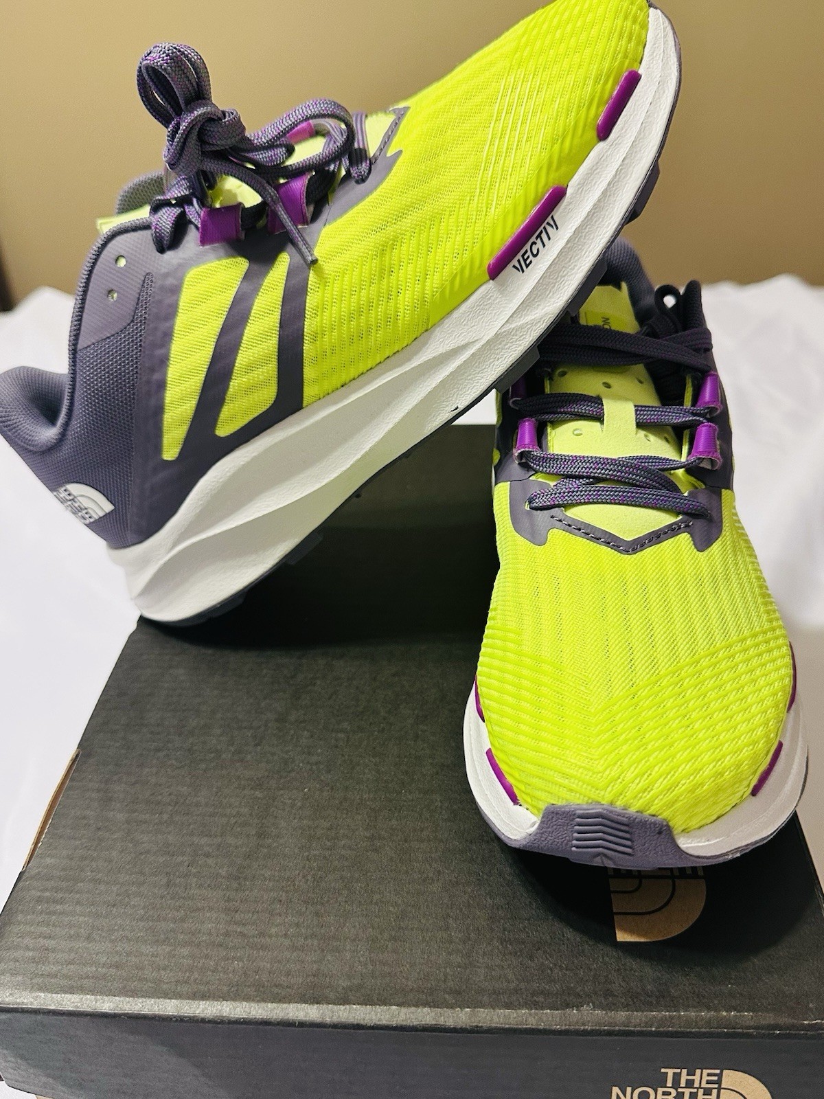 The North Face Women’s Vectiv Sneakers Size 7 LED Yellow Athletic Shoes Lace Up